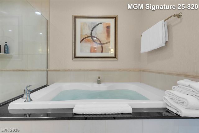 125 East Harmon Avenue 2520, Las Vegas, NV 89109