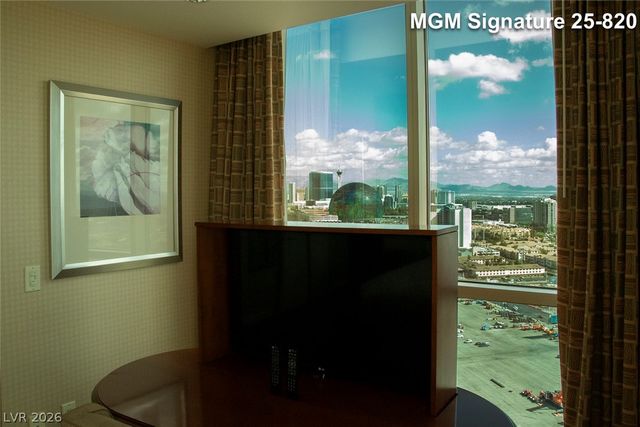 125 East Harmon Avenue 2520, Las Vegas, NV 89109