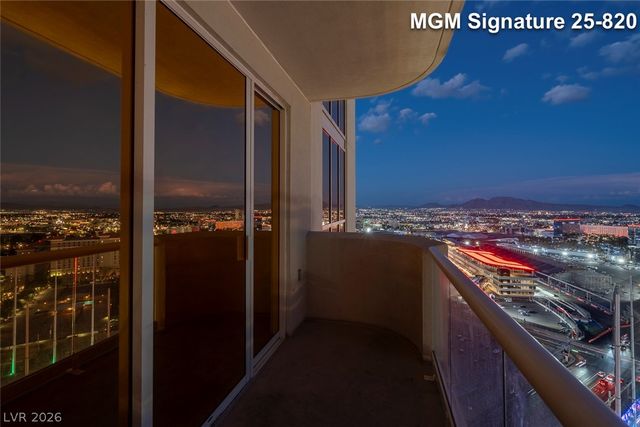 125 East Harmon Avenue 2520, Las Vegas, NV 89109