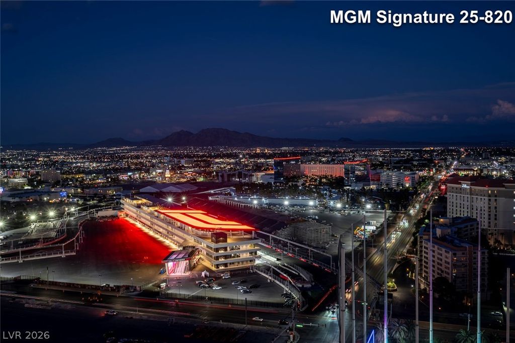 125 East Harmon Avenue 2520, Las Vegas, NV 89109 — photo 2