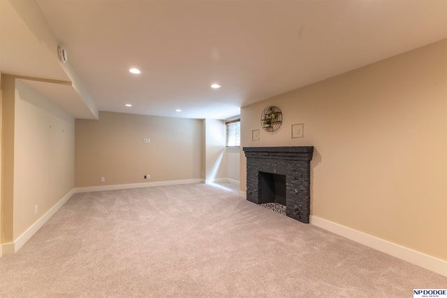 2027 N 55th Street, Omaha, NE 68104