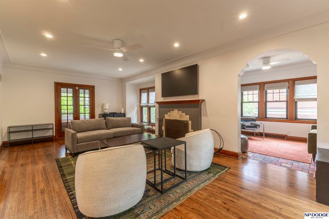 2027 N 55th Street, Omaha, NE 68104