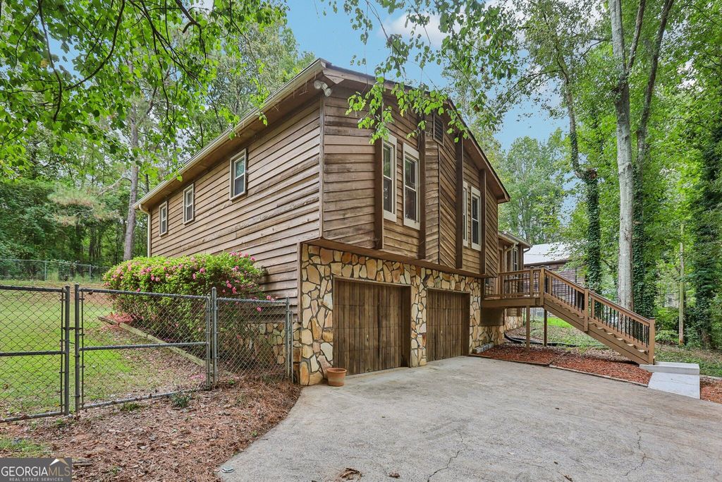 231 Sabrina Court, Woodstock, GA 30188 — photo 2