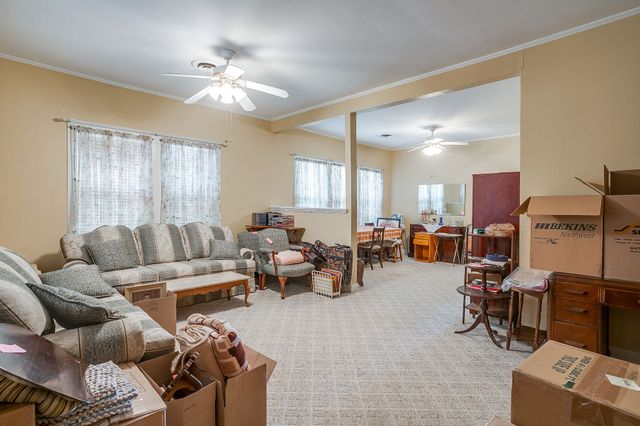 1041 W VANDERBILT Street, Stephenville, TX 76401