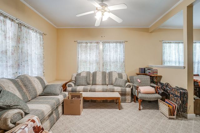 1041 W VANDERBILT Street, Stephenville, TX 76401