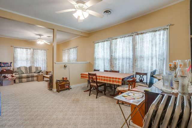 1041 W VANDERBILT Street, Stephenville, TX 76401