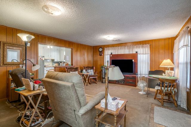 1041 W VANDERBILT Street, Stephenville, TX 76401