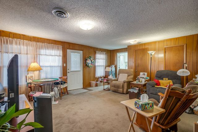 1041 W VANDERBILT Street, Stephenville, TX 76401