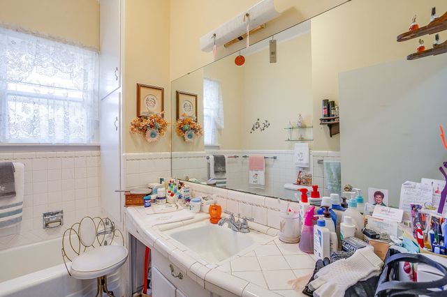 1041 W VANDERBILT Street, Stephenville, TX 76401