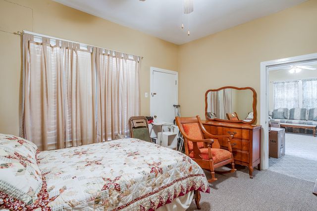 1041 W VANDERBILT Street, Stephenville, TX 76401