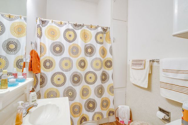 1041 W VANDERBILT Street, Stephenville, TX 76401