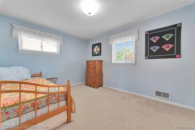 8219 Roselawn Street, Westland, MI 48185