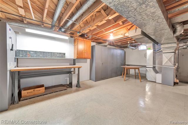 8219 Roselawn Street, Westland, MI 48185