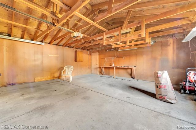 8219 Roselawn Street, Westland, MI 48185