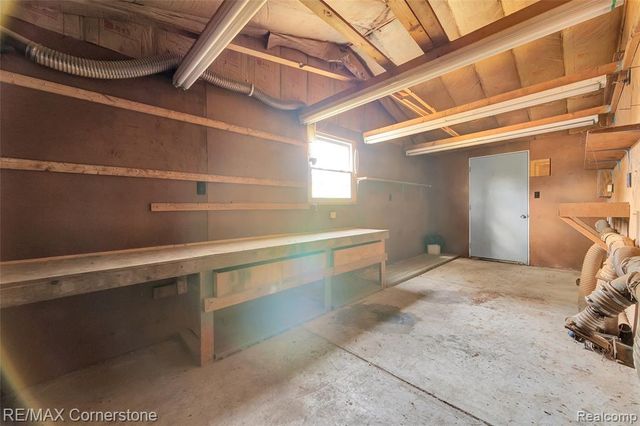 8219 Roselawn Street, Westland, MI 48185