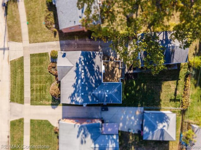 8219 Roselawn Street, Westland, MI 48185