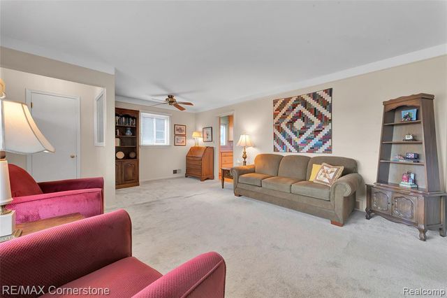 8219 Roselawn Street, Westland, MI 48185