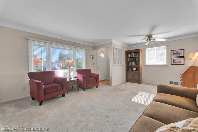 8219 Roselawn Street, Westland, MI 48185