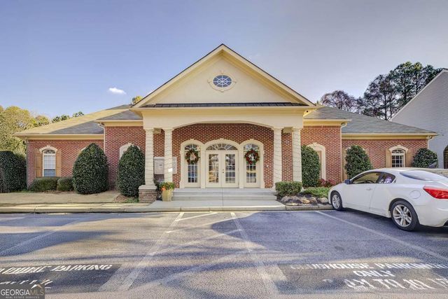 2706 Heathrow Drive, Lawrenceville, GA 30043