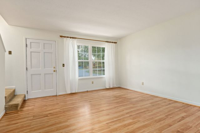 1175 Meadow Rd, Cookeville, TN 38501