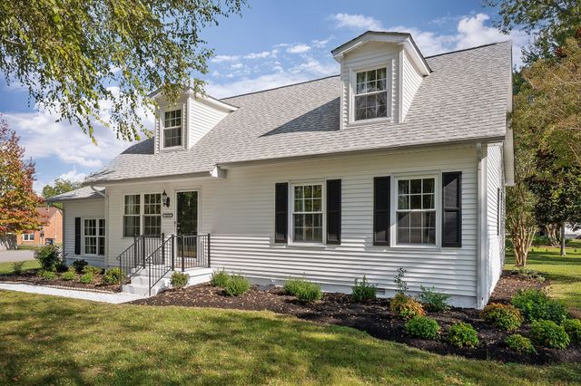 1175 Meadow Rd, Cookeville, TN 38501