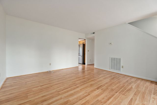 1175 Meadow Rd, Cookeville, TN 38501