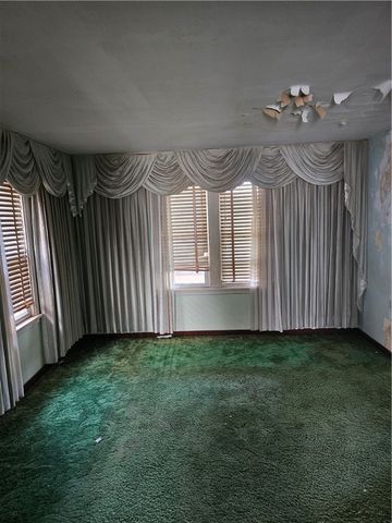 115 Ivy St, Wilkins Twp, PA 15145