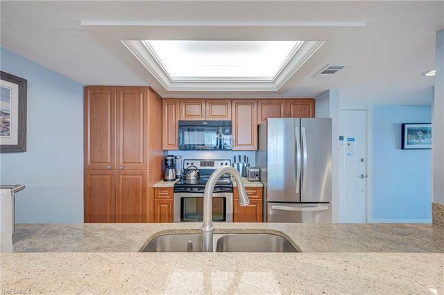 17080 Harbour Point DR 711, Fort Myers, FL 33908