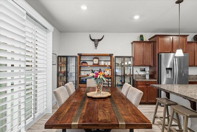 2147 Saffron Dr, Manteca, CA 95337