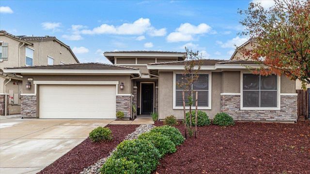 2147 Saffron Dr, Manteca, CA 95337