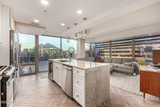 7161 E RANCHO VISTA Drive 4014, Scottsdale, AZ 85251