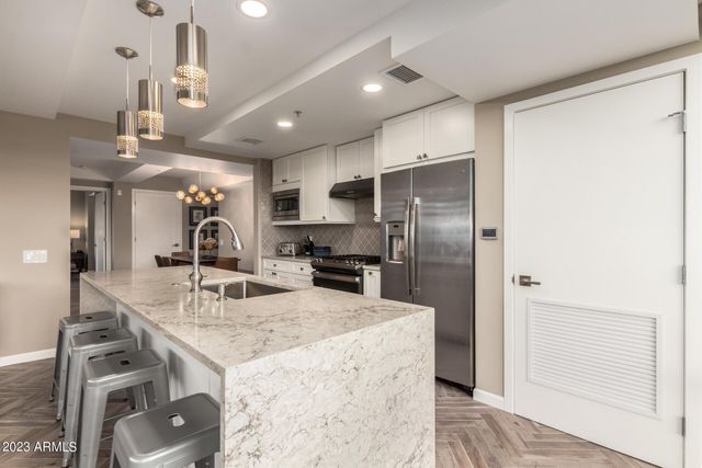 7161 E RANCHO VISTA Drive 4014, Scottsdale, AZ 85251