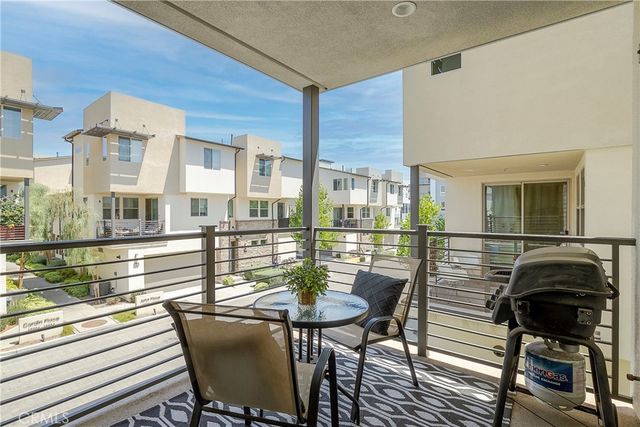 19536 Cardin Place, Northridge, CA 91324