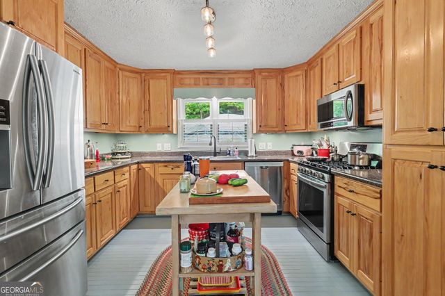 854 Saddleback Circle, Dillard, GA 30537