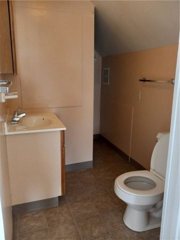 808 18th St, Ambridge, PA 15003