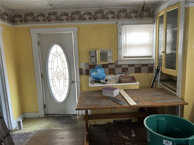 808 18th St, Ambridge, PA 15003