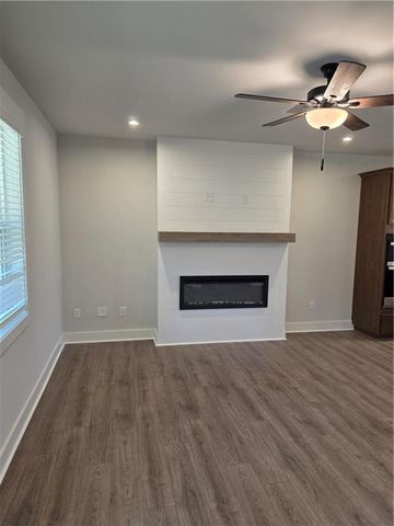 378 sunset hollow Street, Sugar Hill, GA 30518