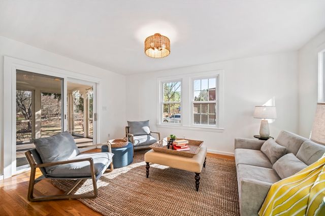 260 Lincoln Road, Lincoln, MA 01773