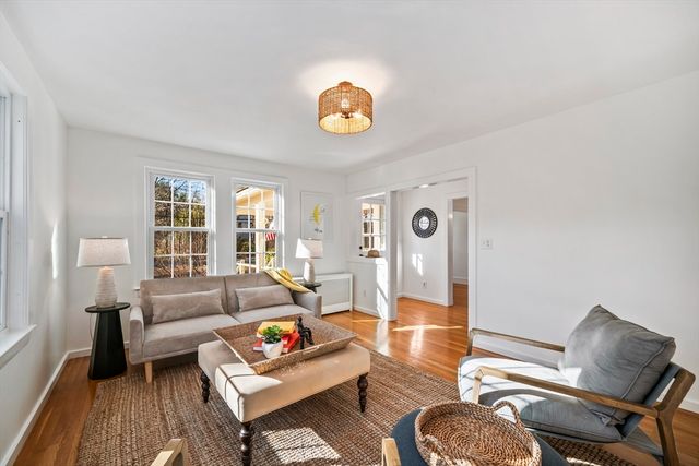 260 Lincoln Road, Lincoln, MA 01773