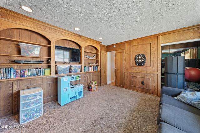 2475 Brenda Way, Washoe Valley, NV 89704