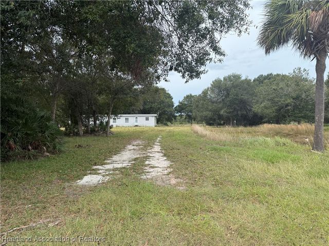 2233 Van Horne Avenue, Lorida, FL 33857