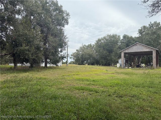 2233 Van Horne Avenue, Lorida, FL 33857