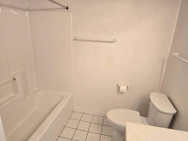 402 Sturdy Road 1d, Valparaiso, IN 46383