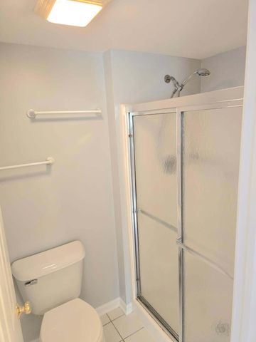 402 Sturdy Road 1d, Valparaiso, IN 46383