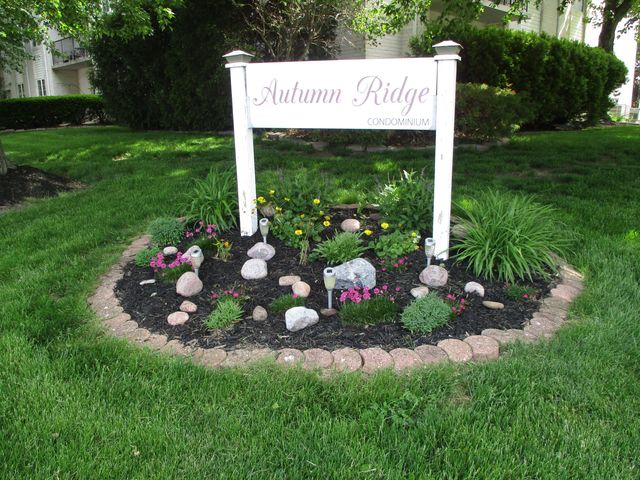 402 Sturdy Road 1d, Valparaiso, IN 46383