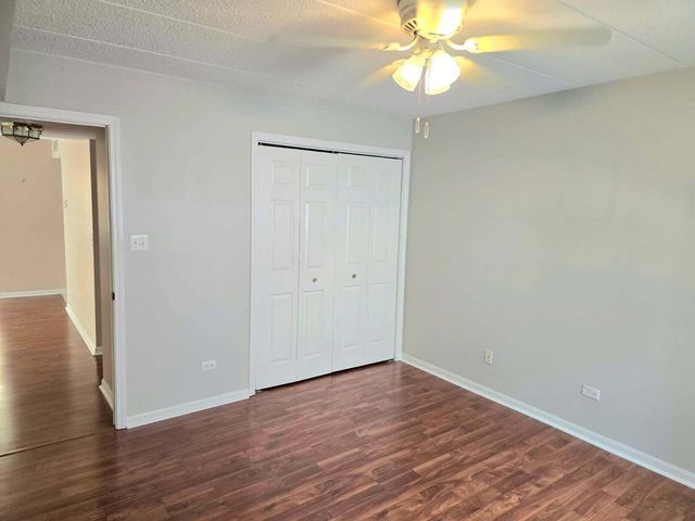 402 Sturdy Road 1d, Valparaiso, IN 46383