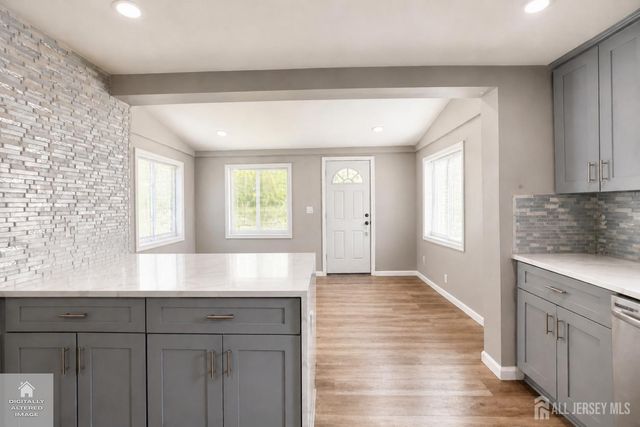 193 Old Road, Sewaren, NJ 07077