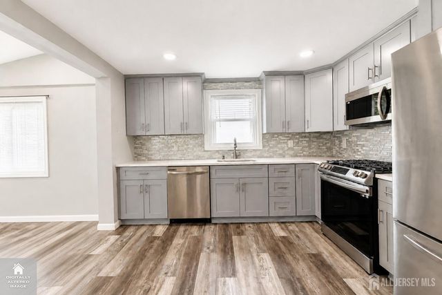 193 Old Road, Sewaren, NJ 07077