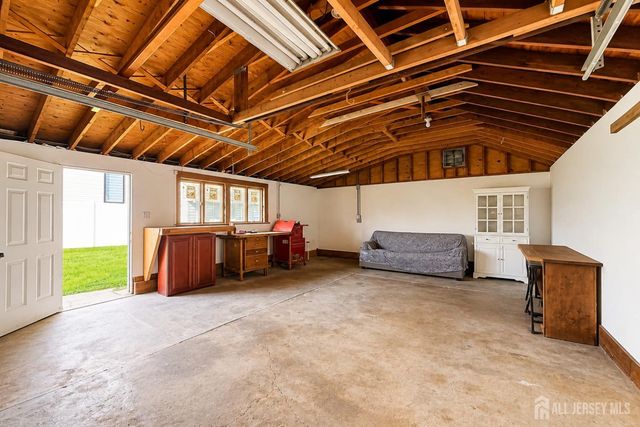 193 Old Road, Sewaren, NJ 07077