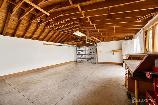 193 Old Road, Sewaren, NJ 07077